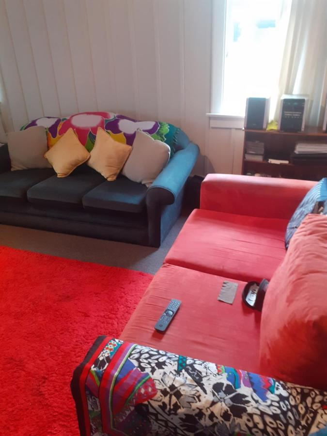 Intrepid Bed & Breakfast Christchurch Exteriör bild