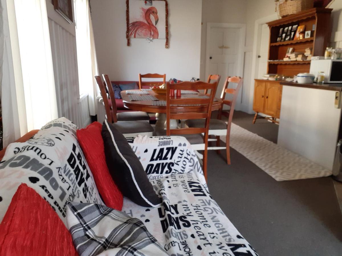 Intrepid Bed & Breakfast Christchurch Exteriör bild
